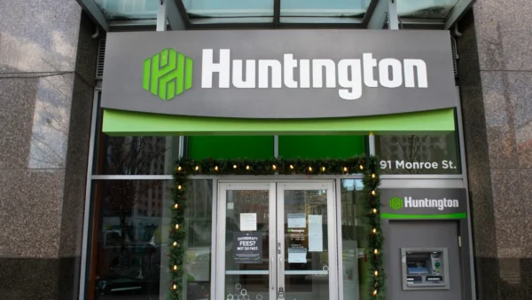 Huntington – Bank Login, Balance within $2000 – $5000 USD